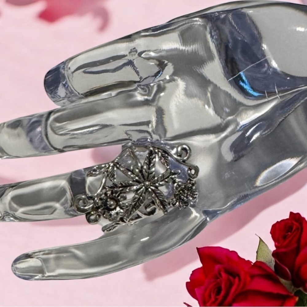 $8 Add-On | Elegant Vintage Sprawling Ring